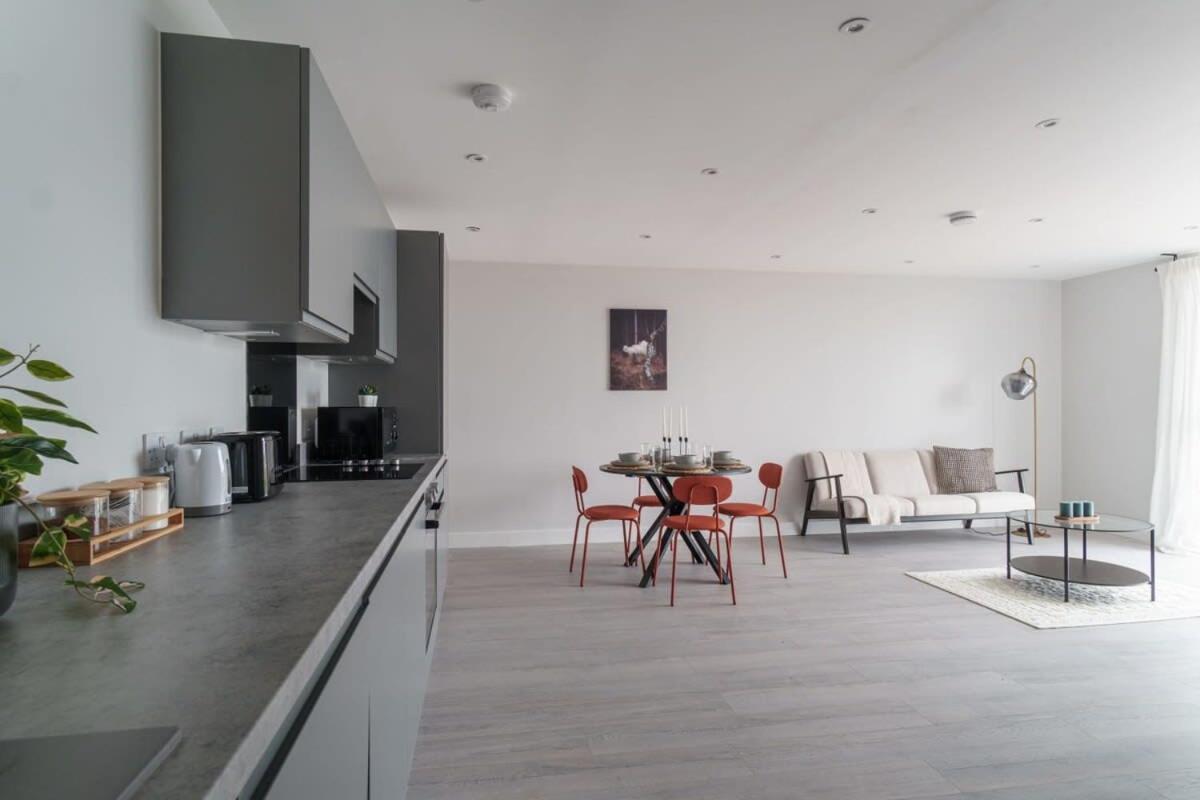 Fantastic 3 Bedroom Manchester Apartment Екстер'єр фото